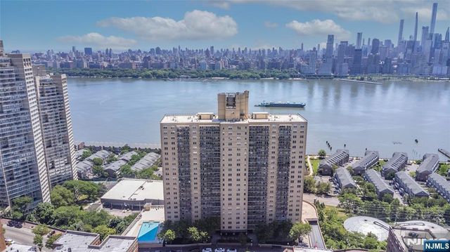 6600 JFK Blvd E 19L, West New York, NJ 07093
