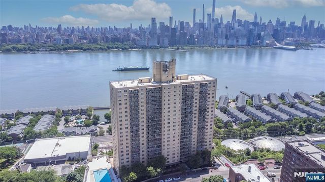 6600 JFK Blvd E 19L, West New York, NJ 07093