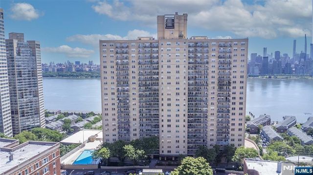 6600 JFK Blvd E 19L, West New York, NJ 07093