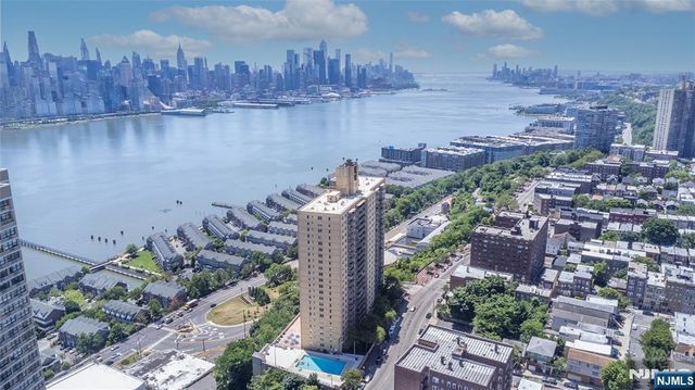6600 JFK Blvd E 19L, West New York, NJ 07093