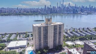6600 JFK Blvd E 19L, West New York, NJ 07093