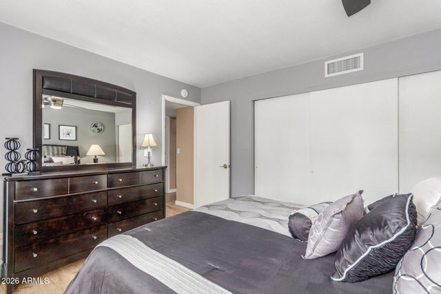 4704 E PARADISE VILLAGE Parkway 226, Phoenix, AZ 85032