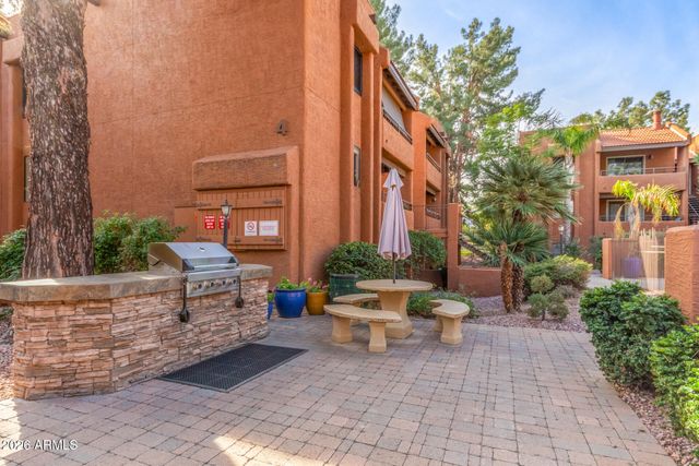 4704 E PARADISE VILLAGE Parkway 226, Phoenix, AZ 85032
