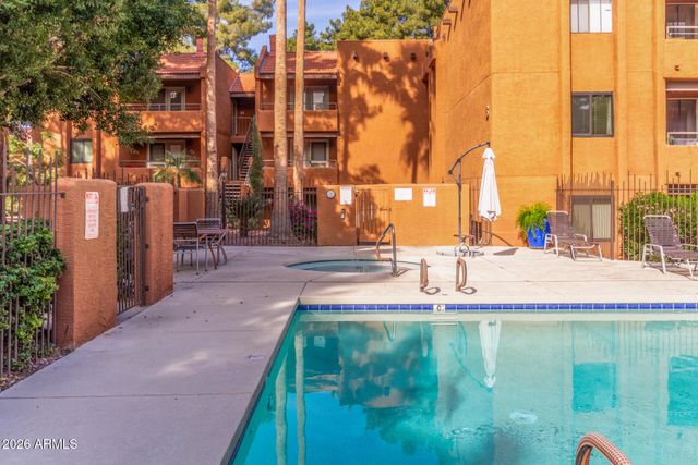 4704 E PARADISE VILLAGE Parkway 226, Phoenix, AZ 85032