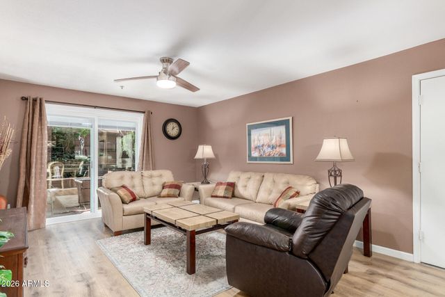 4704 E PARADISE VILLAGE Parkway 226, Phoenix, AZ 85032