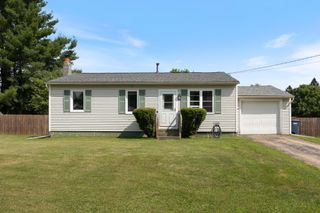 115 Sunny View Drive, Jericho, VT 05465