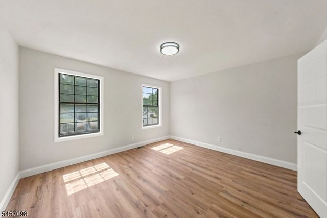 7 Mystic Cv, Howell Twp., NJ 07728