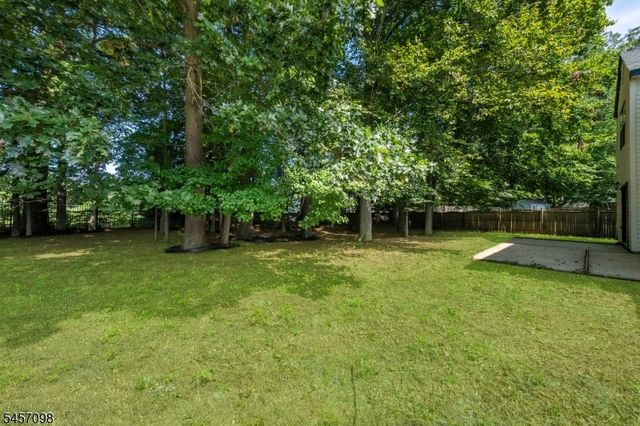 7 Mystic Cv, Howell Twp., NJ 07728