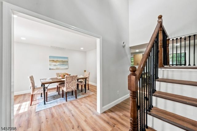 7 Mystic Cv, Howell Twp., NJ 07728