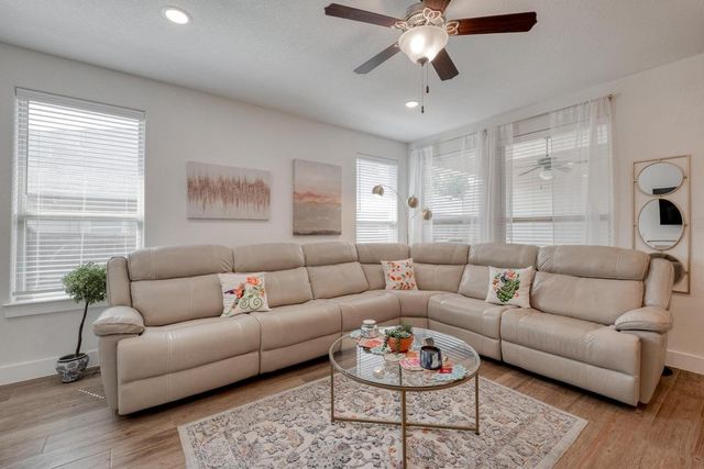 620 Parkline DR 15A, Georgetown, TX 78626