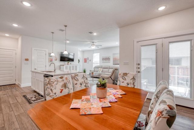 620 Parkline DR 15A, Georgetown, TX 78626