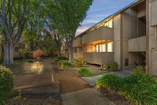 2466 W Bayshore Road 5, Palo Alto, CA 94303