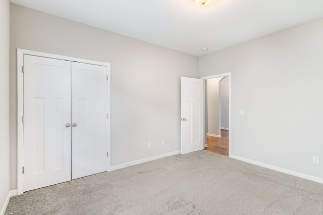 303 Wyburn Pl, Burns, TN 37029