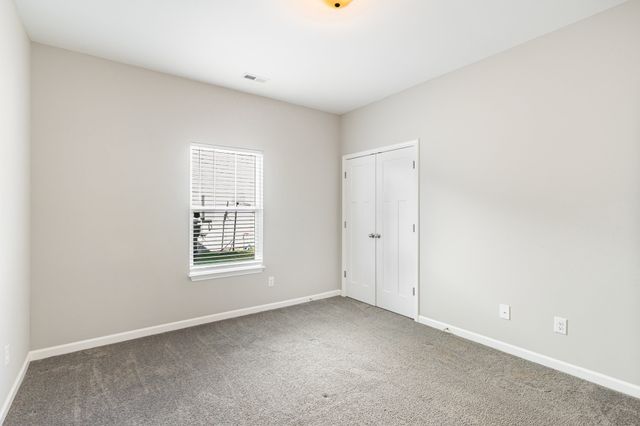 303 Wyburn Pl, Burns, TN 37029