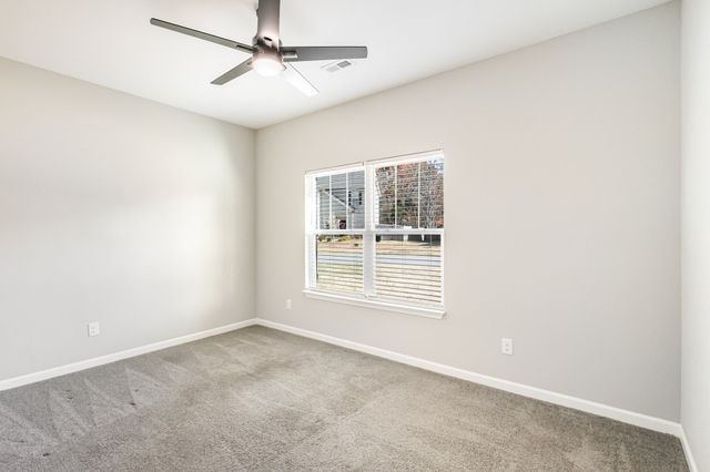 303 Wyburn Pl, Burns, TN 37029