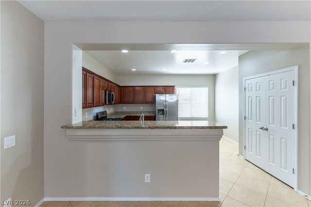 6812 Royal Poinciana Court, Las Vegas, NV 89131