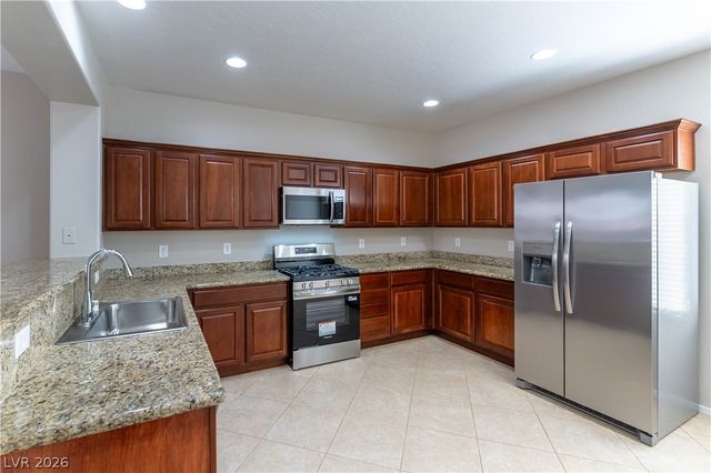 6812 Royal Poinciana Court, Las Vegas, NV 89131