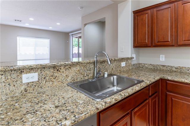 6812 Royal Poinciana Court, Las Vegas, NV 89131