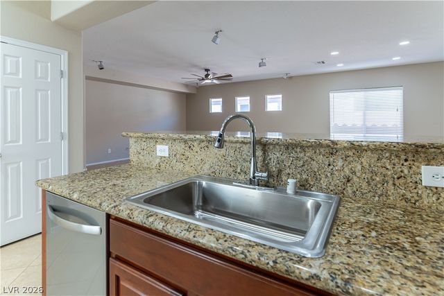 6812 Royal Poinciana Court, Las Vegas, NV 89131