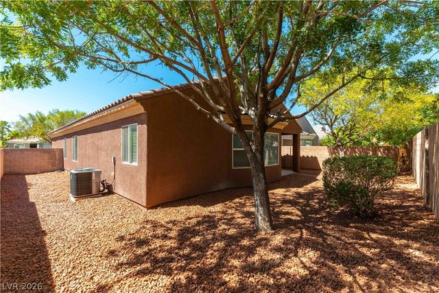 6812 Royal Poinciana Court, Las Vegas, NV 89131