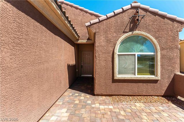 6812 Royal Poinciana Court, Las Vegas, NV 89131