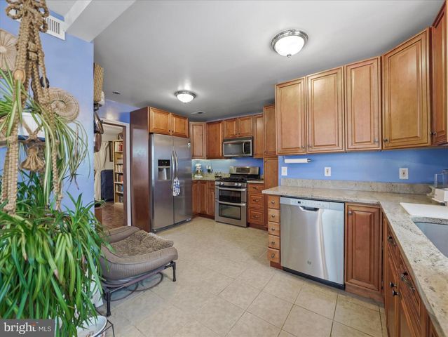 1108 VIRGINIA AVE, Hagerstown, MD 21740