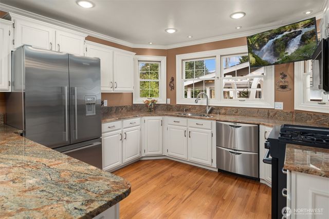 17409 113th Avenue NE, Bothell, WA 98011