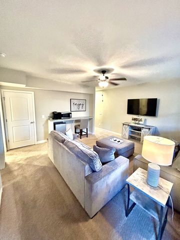 215 Evans Dr, Tullahoma, TN 37388