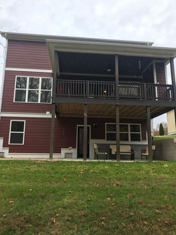 215 Evans Dr, Tullahoma, TN 37388