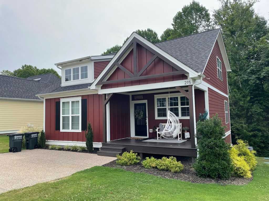 215 Evans Dr, Tullahoma, TN 37388