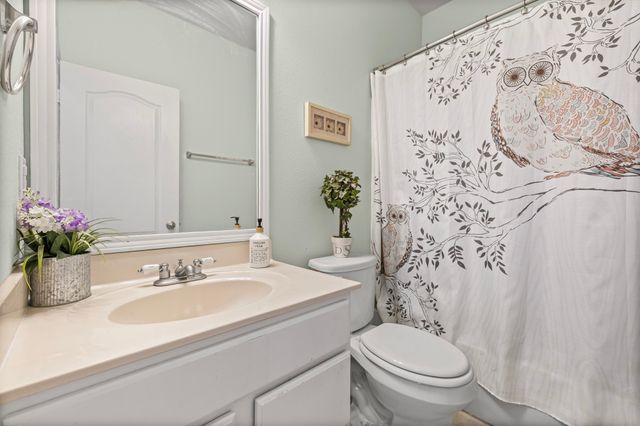 900 Penny Royal Court, Arlington, TX 76002