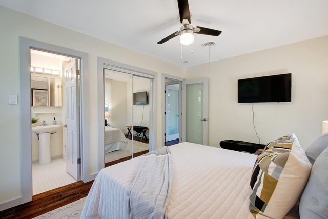 2015 Eaton LN, Austin, TX 78723