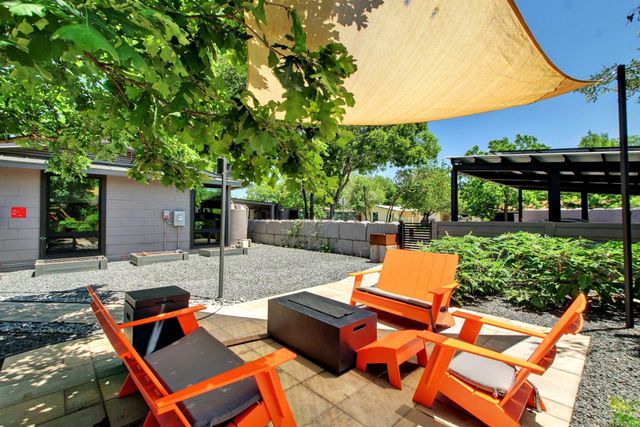 2015 Eaton LN, Austin, TX 78723