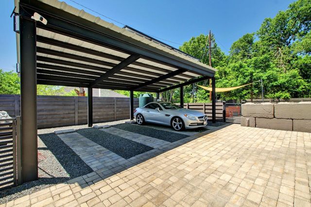 2015 Eaton LN, Austin, TX 78723