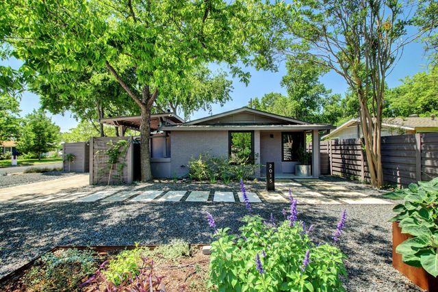 2015 Eaton LN, Austin, TX 78723