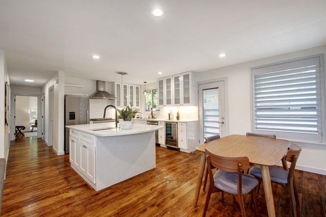 2015 Eaton LN, Austin, TX 78723