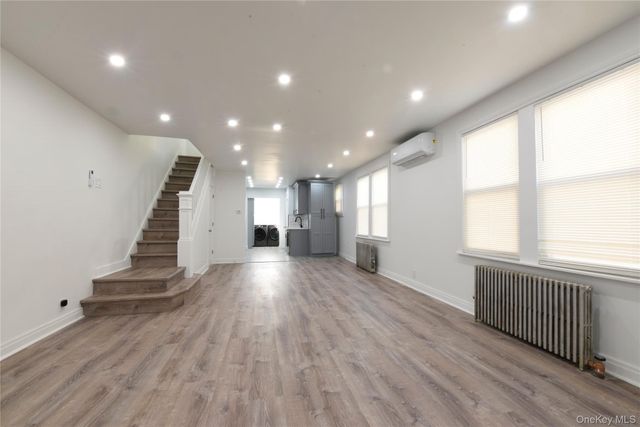 144-13 Lux Road, Jamaica, NY 11435