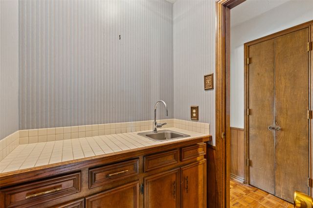 6907 Hillwood Lane, Dallas, TX 75248