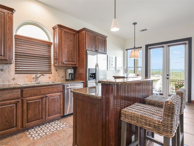 17545 E Reed Parks RD 5, Jonestown, TX 78645