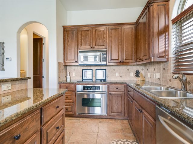 17545 E Reed Parks RD 5, Jonestown, TX 78645