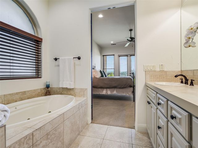 17545 E Reed Parks RD 5, Jonestown, TX 78645