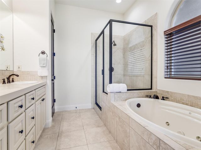 17545 E Reed Parks RD 5, Jonestown, TX 78645