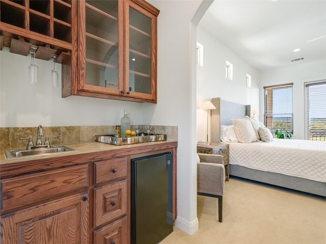 17545 E Reed Parks RD 5, Jonestown, TX 78645