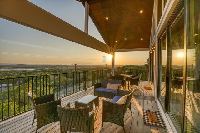 7002 Deepwood DR, Lago Vista, TX 78645