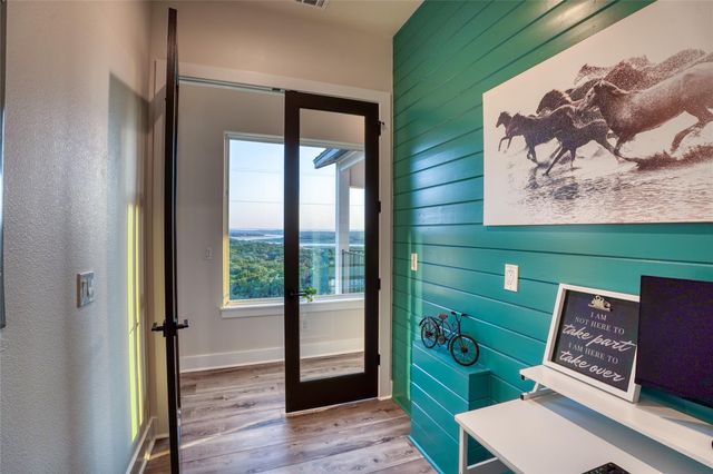 7002 Deepwood DR, Lago Vista, TX 78645