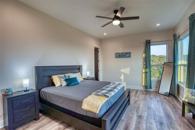 7002 Deepwood DR, Lago Vista, TX 78645