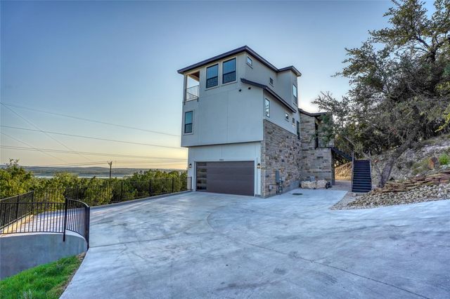 7002 Deepwood DR, Lago Vista, TX 78645