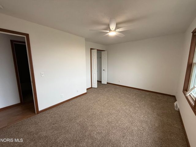 1469 Circle Drive, Millbury, OH 43447