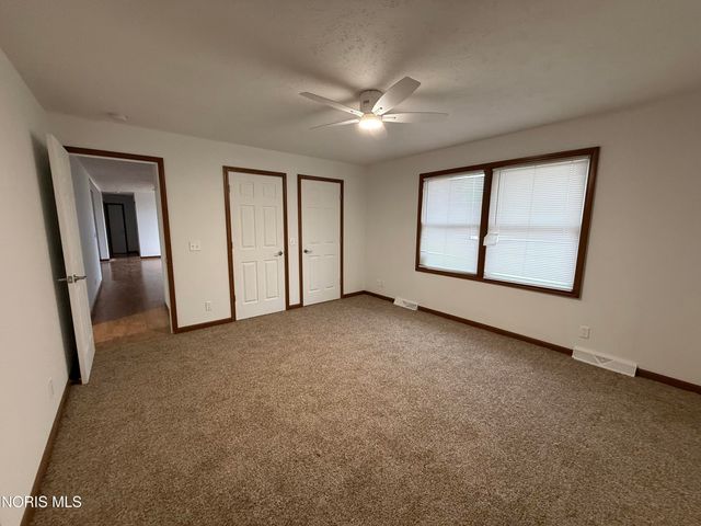 1469 Circle Drive, Millbury, OH 43447