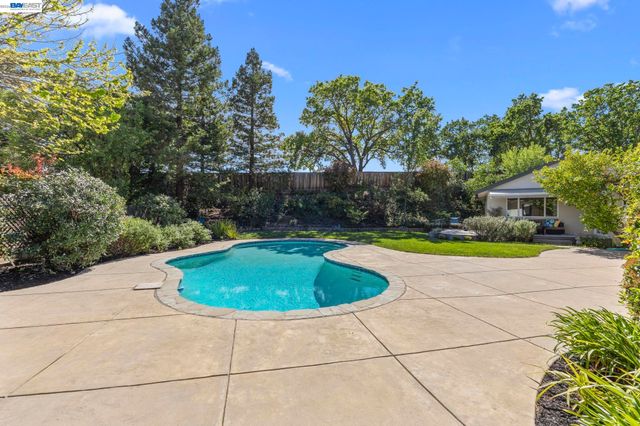 4146 Moselle Ct, Pleasanton, CA 94566